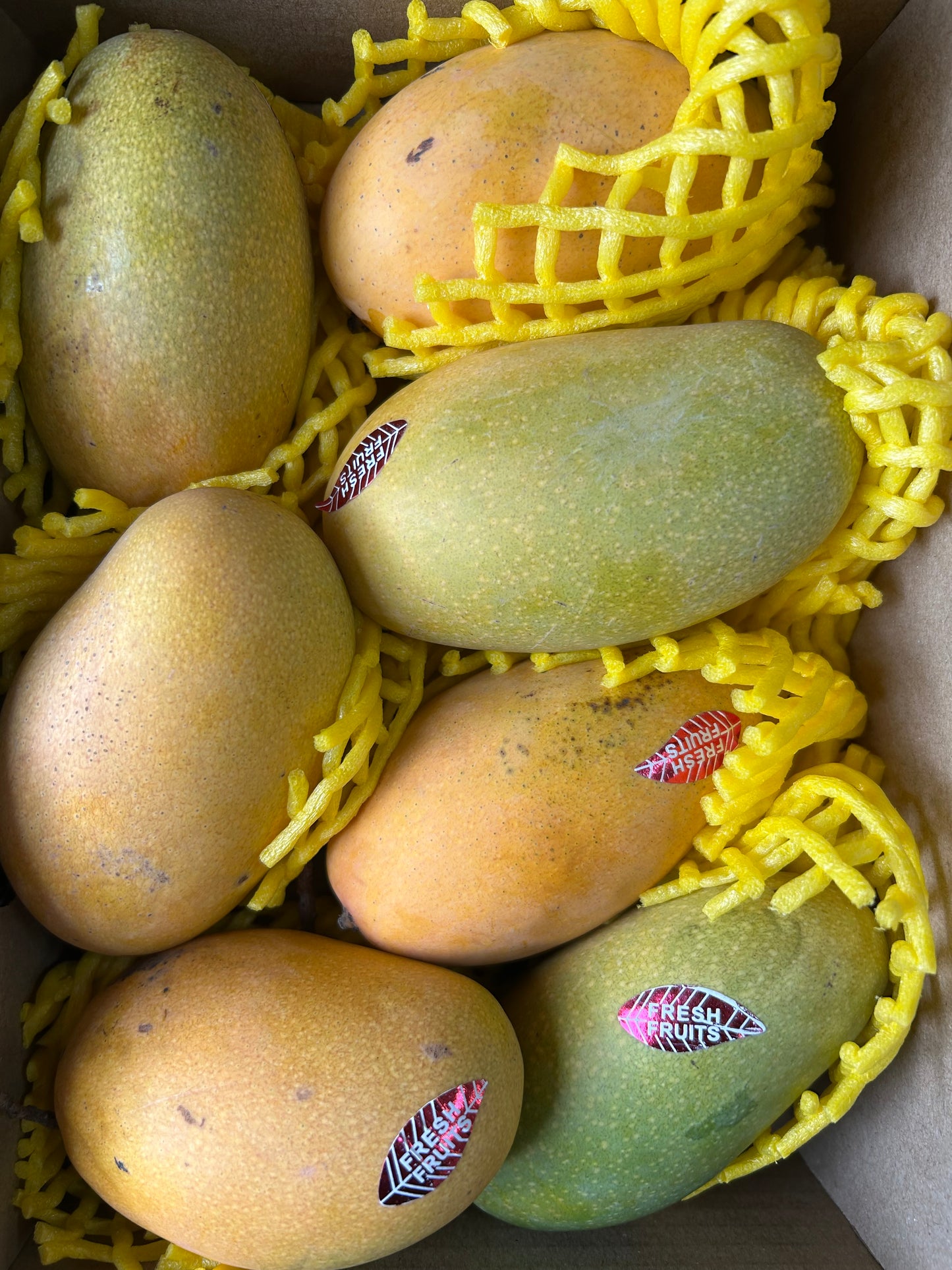 Doos verse Dasheri Mango's - 5 tot 6 stuks