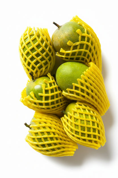 Fresh Alphonso Mango (Hapus Aam) - 1 Piece